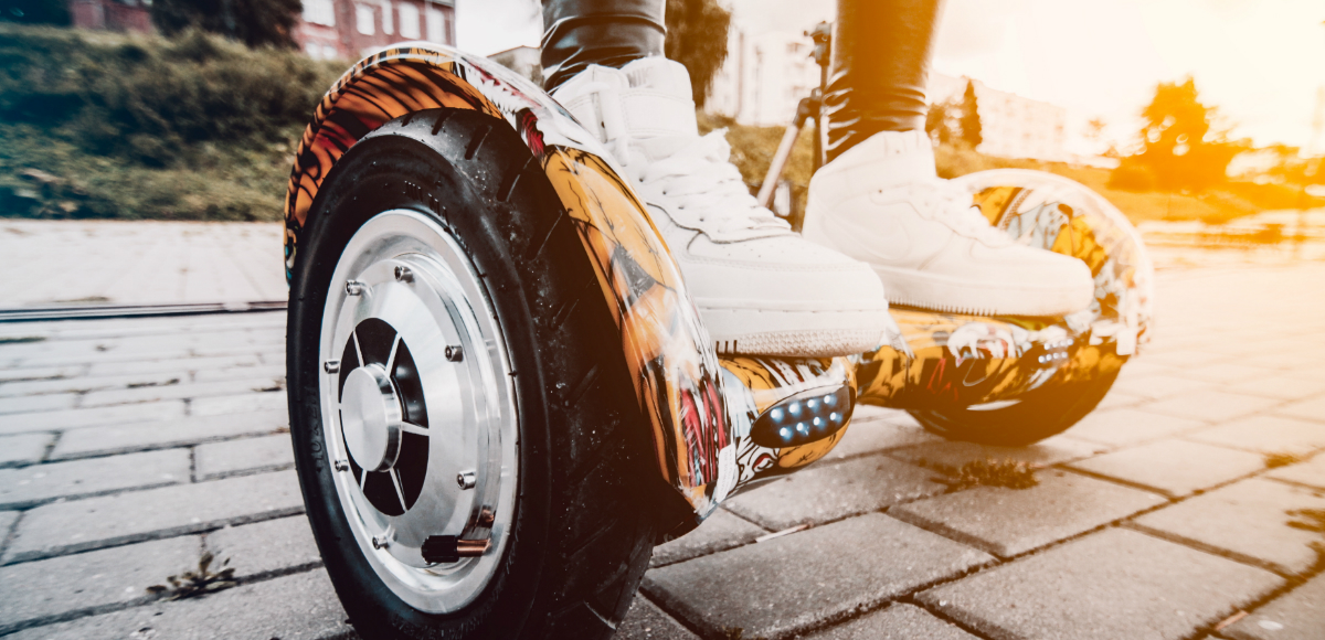 Hoverboard : des médecins alertent sur cette planche adorée par les enfants  